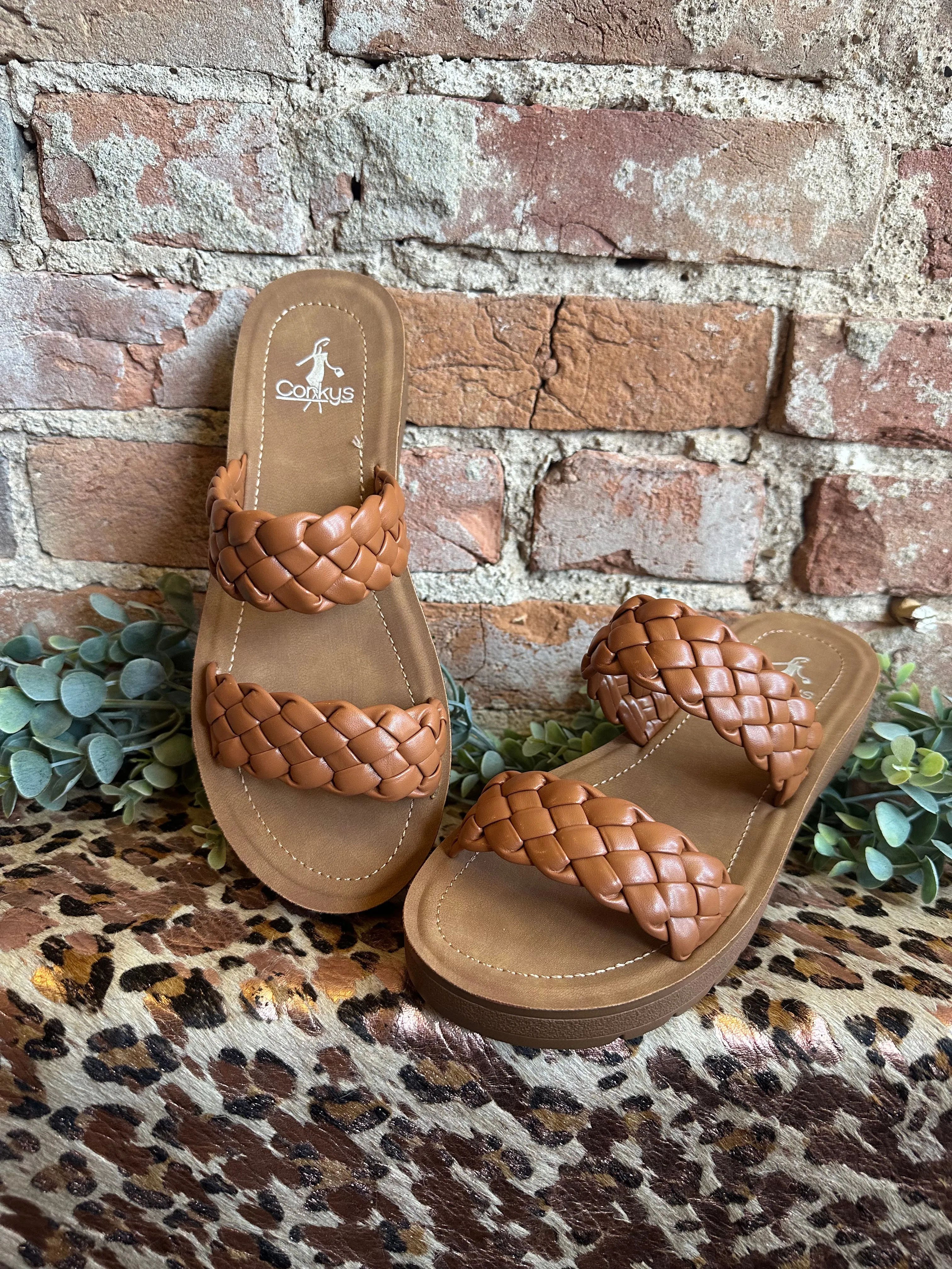 Cognac Wind it Up Sandal