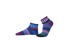 Raspberry Quarter Socks