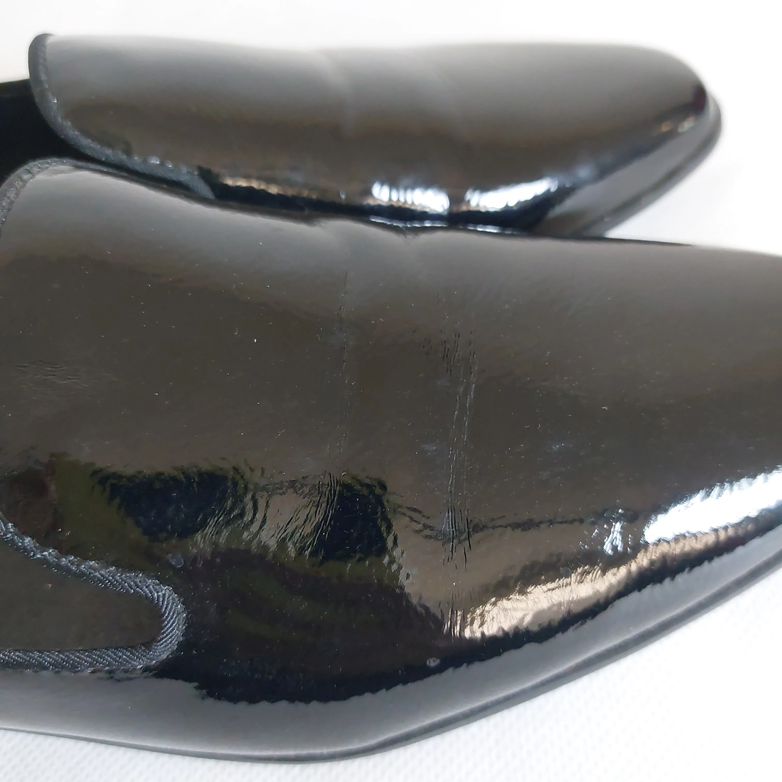 Steve Madden Black Patent Leatherette CORRAL Slip-on Shoes | Gently Used |